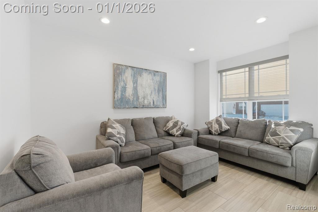 51672 Times Square Drive, Shelby Twp, MI 48315 — Photo 15