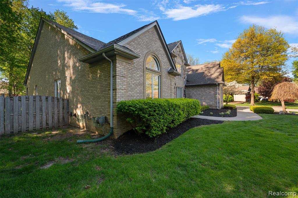 17840 Christine Boulevard N, Clinton Twp, MI 48038 — Photo 7