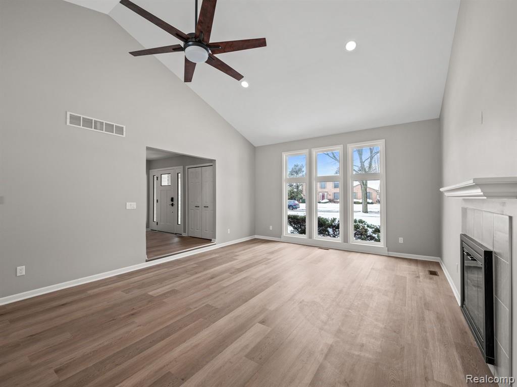 6866 SERENITY Drive, Troy, MI 48098 — Photo 10