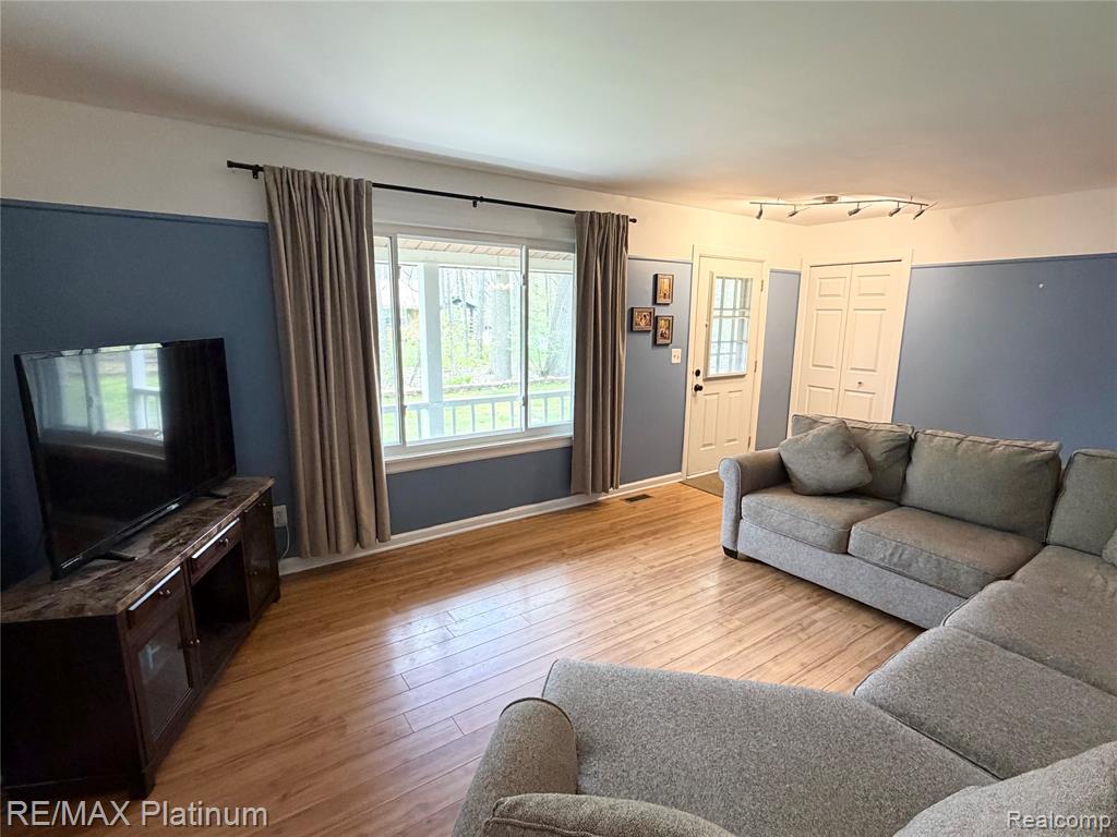2482 Livernois Drive, Howell, MI 48843 — Photo 10