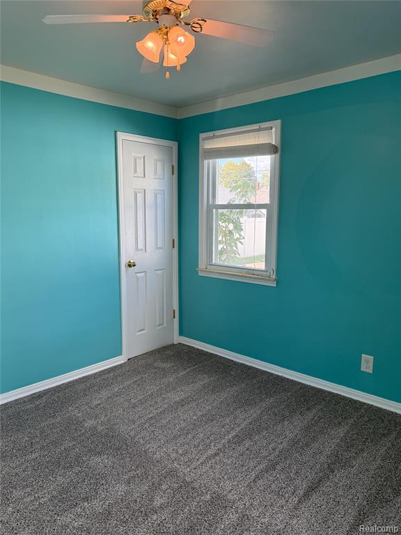 936 Cloverlawn Boulevard, Lincoln Park, MI 48146 — Photo 12