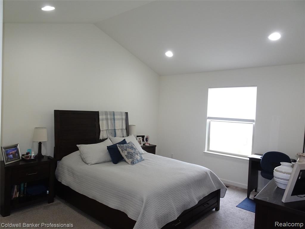 5399 Swan Drive, Burton, MI 48509 — Photo 12