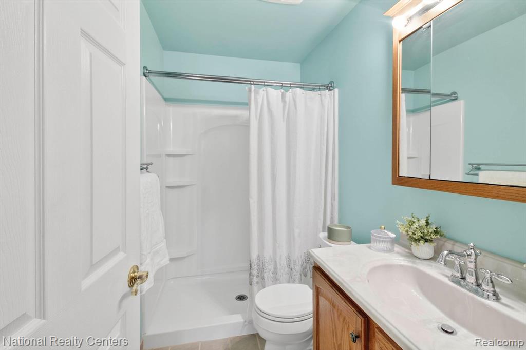 8880 Marlowe Avenue, Plymouth, MI 48170 — Photo 20