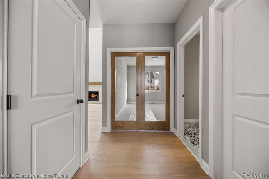 53972 CARRIGAN Drive, New Baltimore, MI 48047 — Photo 21