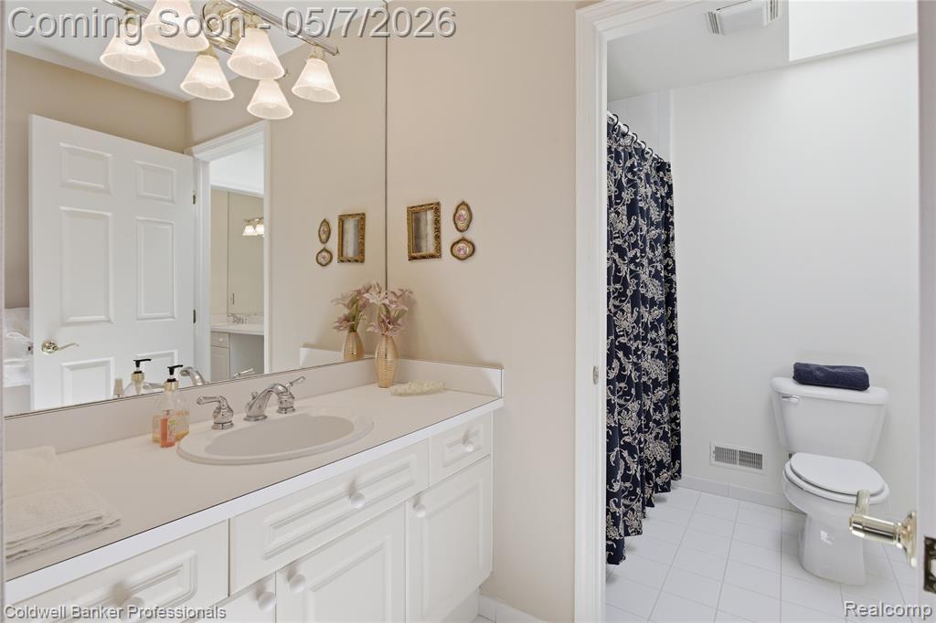 7520 Mistwood Drive, White Lake, MI 48383 — Photo 42