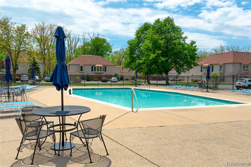 8095 Colony Drive, 22, Grosse Ile, MI 48138 — Photo 26