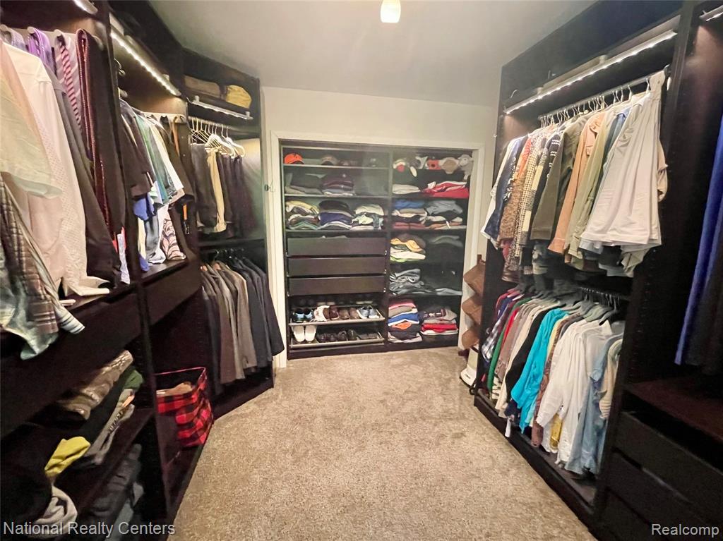 48104 COLONY FARM CIR, Plymouth, MI 48170 — Photo 57