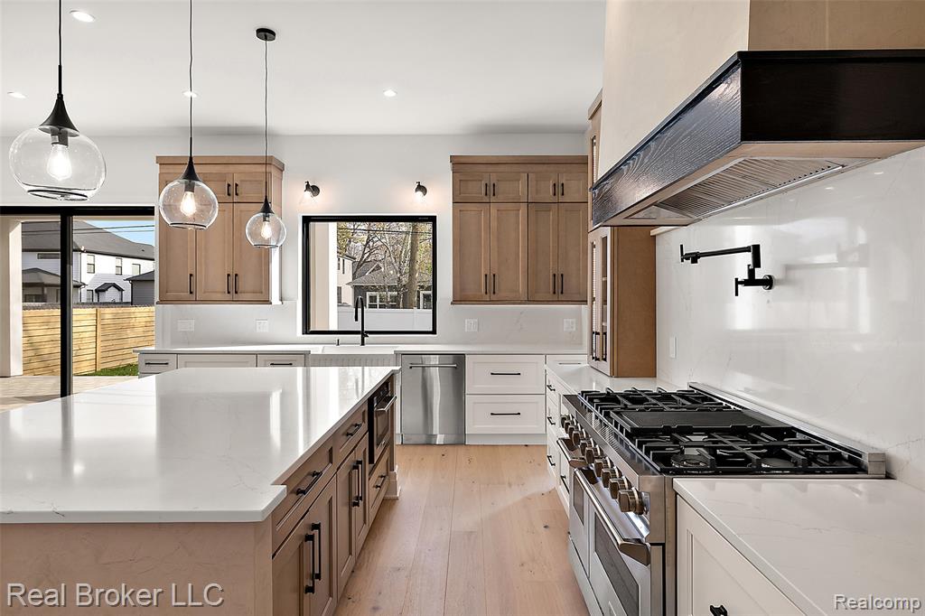4240 Tonawanda Avenue, Royal Oak, MI 48073 — Photo 28