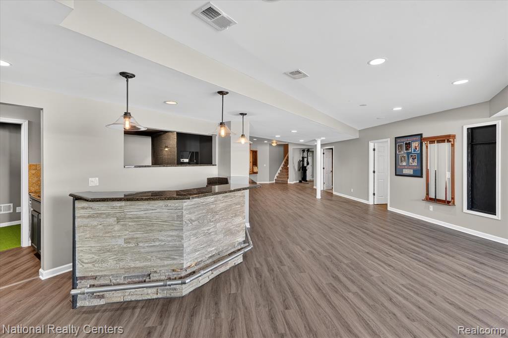 1280 Glen Court, Highland, MI — Photo 29