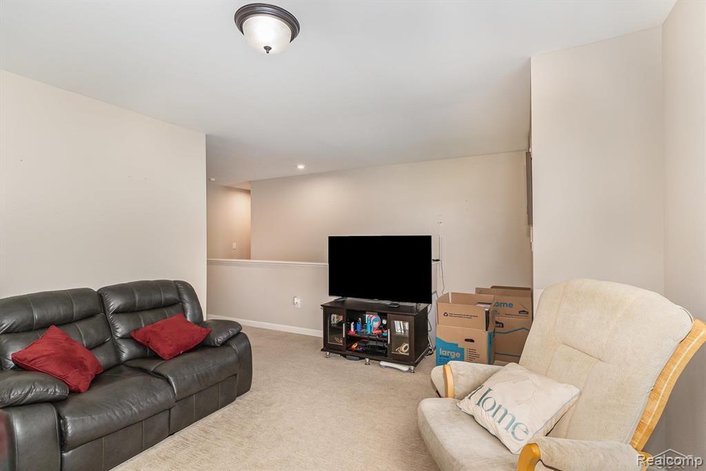 7302 Geraldine Circle, Swartz Creek, MI 48473 — Photo 16