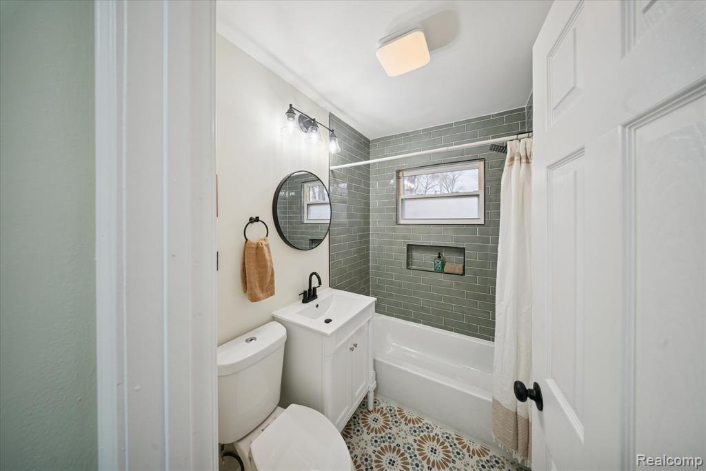 17326 Kentfield Street, Detroit, MI 48219 — Photo 5