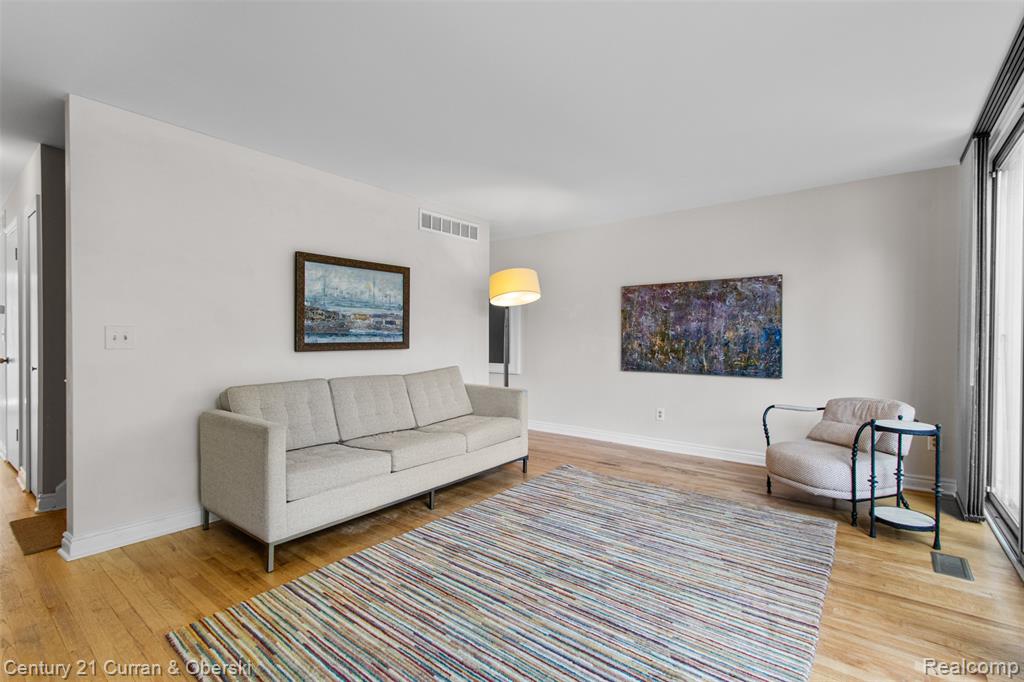 1049 Trevor Place, Detroit, MI 48207 — Photo 13