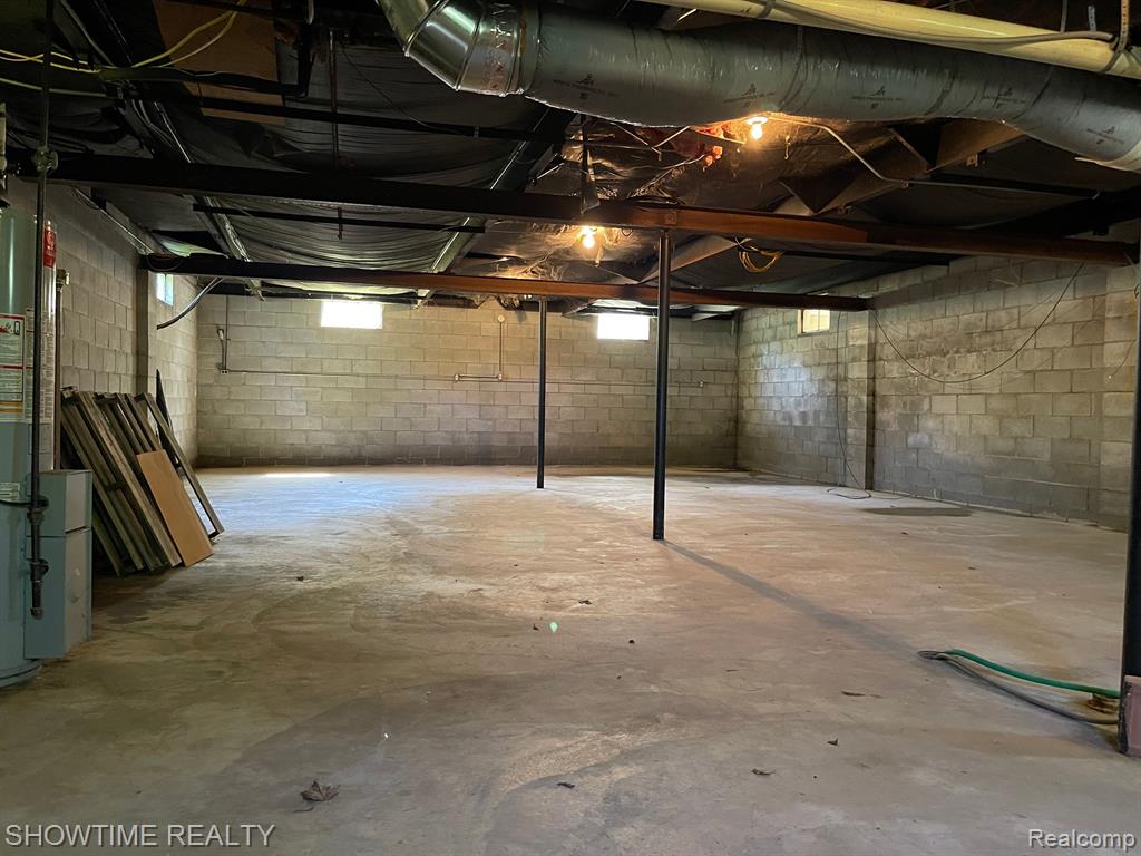 5957 LYONS Road, Imlay City, MI 48444 — Photo 17