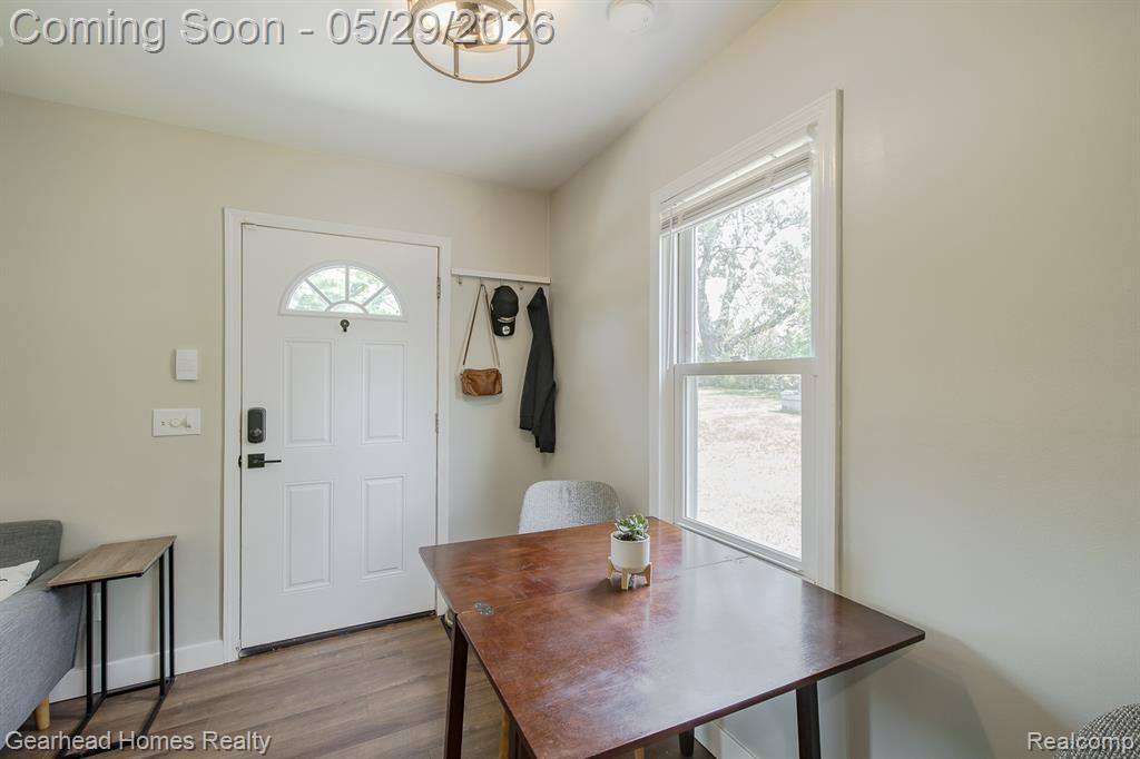 2831 Watkins Lake Road, Waterford, MI 48328 — Photo 4