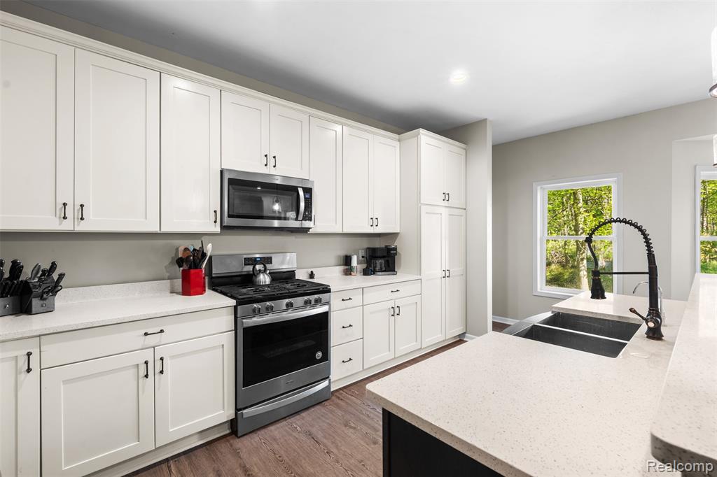 8306 Foster Road, Clarkston, MI — Photo 17
