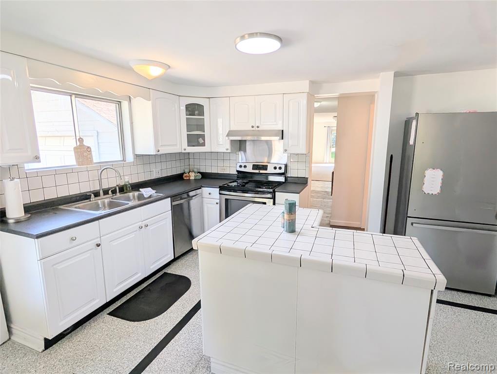 136 Fair Street, Bad Axe, MI 48413 — Photo 11