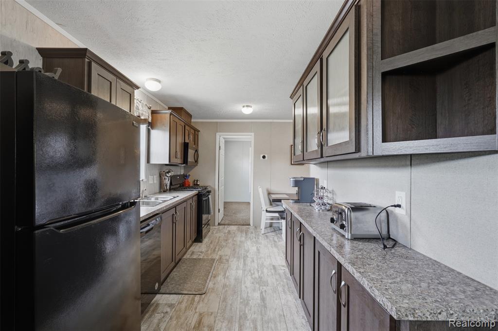 92 Normandy Drive, Howell, MI 48843 — Photo 7