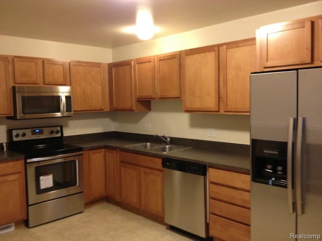44316 LAKEPOINTE, Sterling Heights, MI 48313 — Photo 6