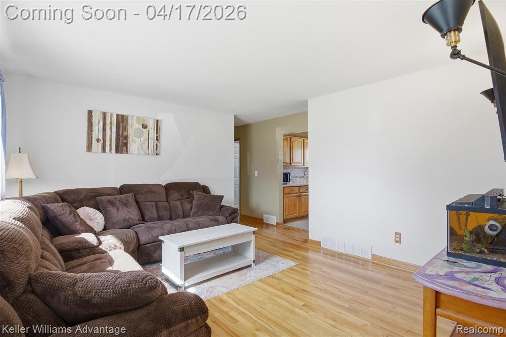6350 Glastonbury Street, Westland, MI — Photo 3