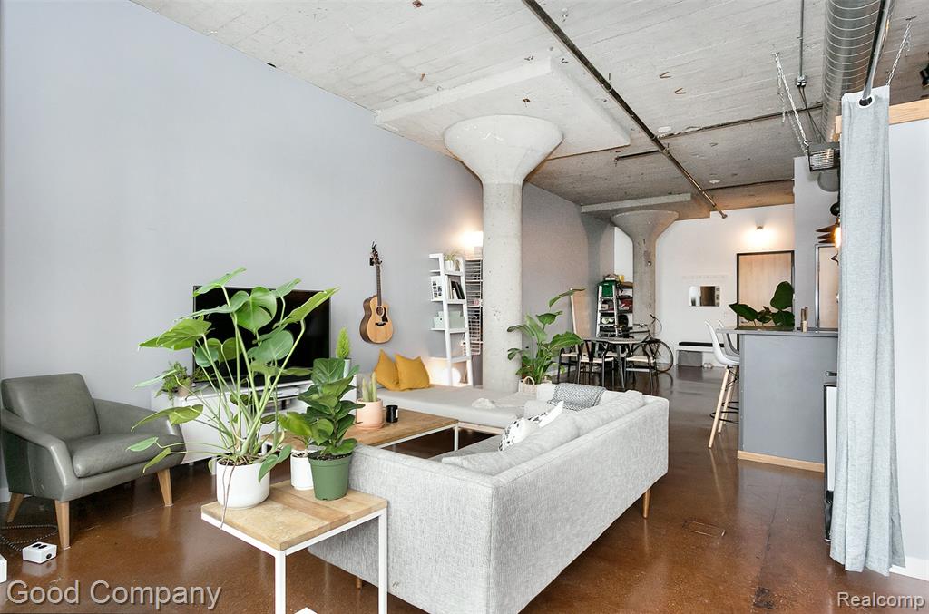 55 W Canfield, Detroit, MI 48201 — Photo 3