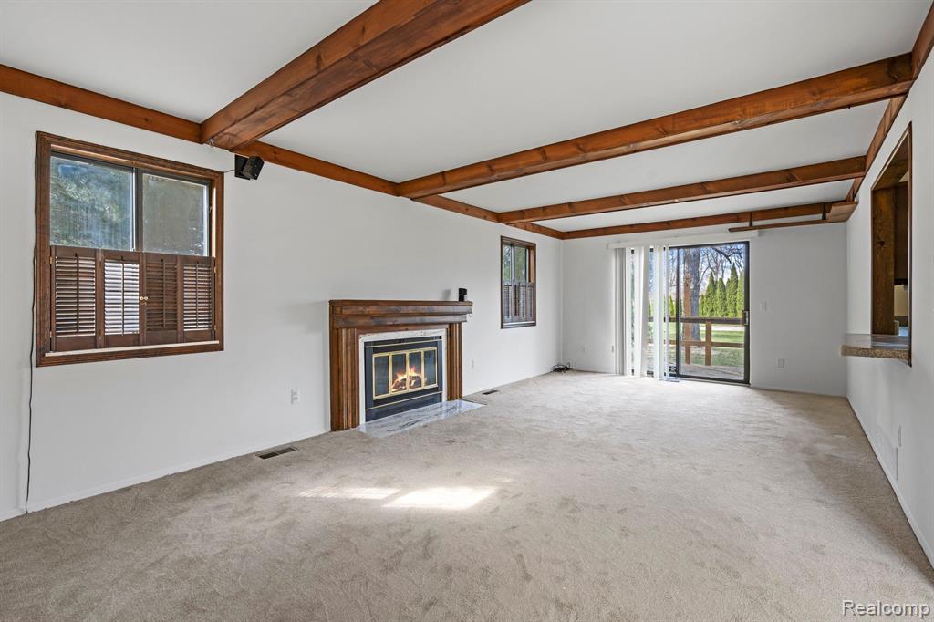 643 Pine Tree Court, Walled Lake, MI 48390 — Photo 9
