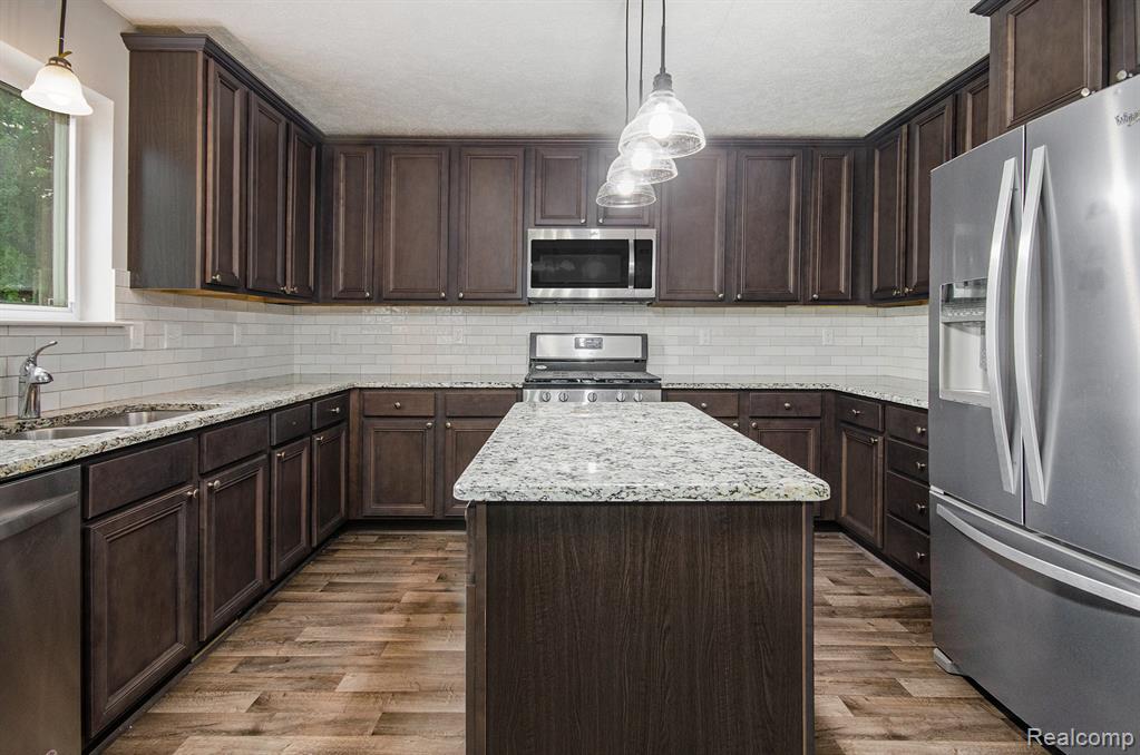 4686 Downing Drive, Pinckney, MI 48169 — Photo 10