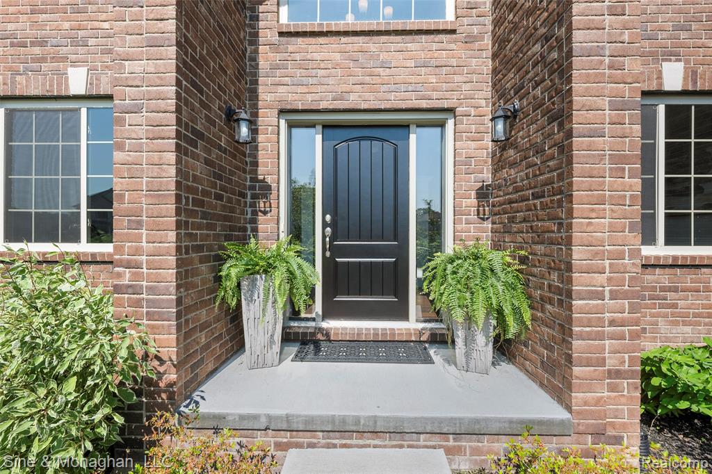 5401 Aberdeen Court, Clarkston, MI 48348 — Photo 3