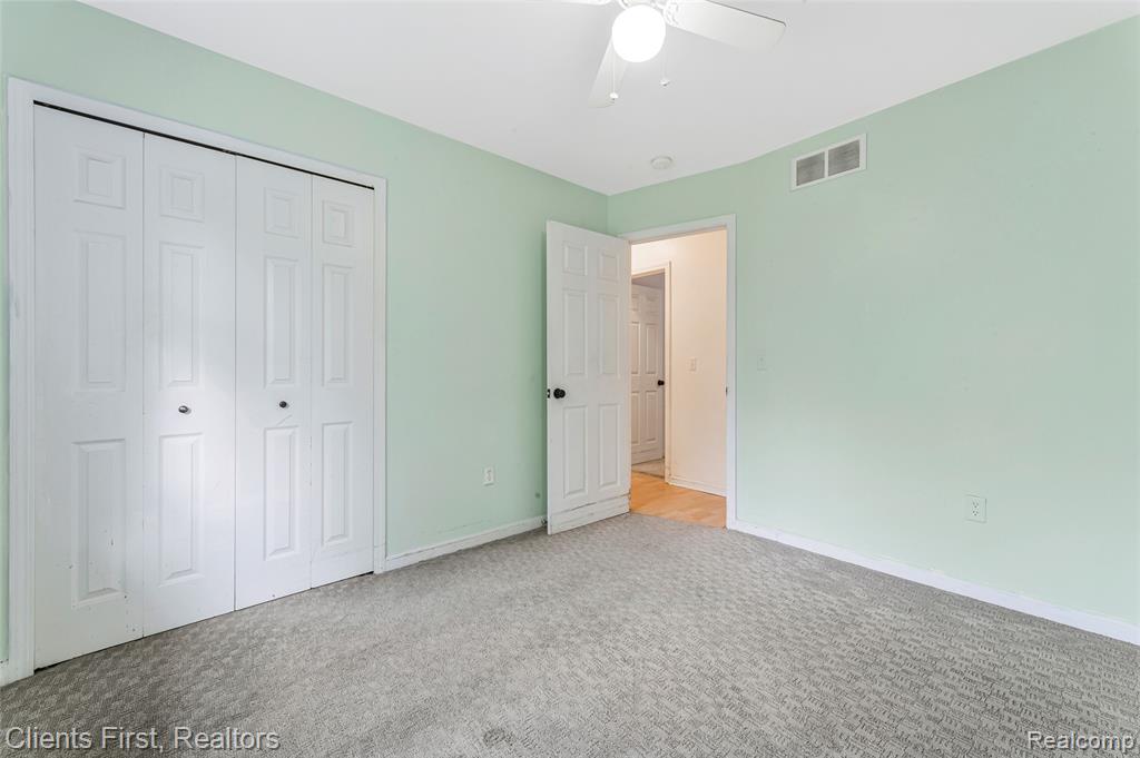 4840 Gilbo Avenue, Waterford, MI 48328 — Photo 22