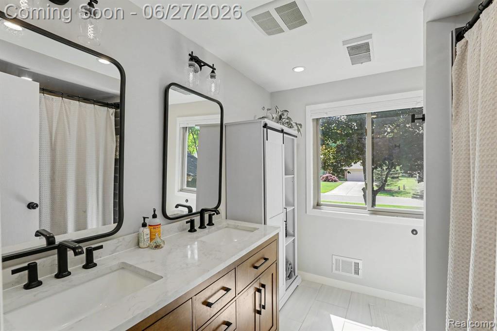 5134 Old Cove Road, Clarkston, MI — Photo 20