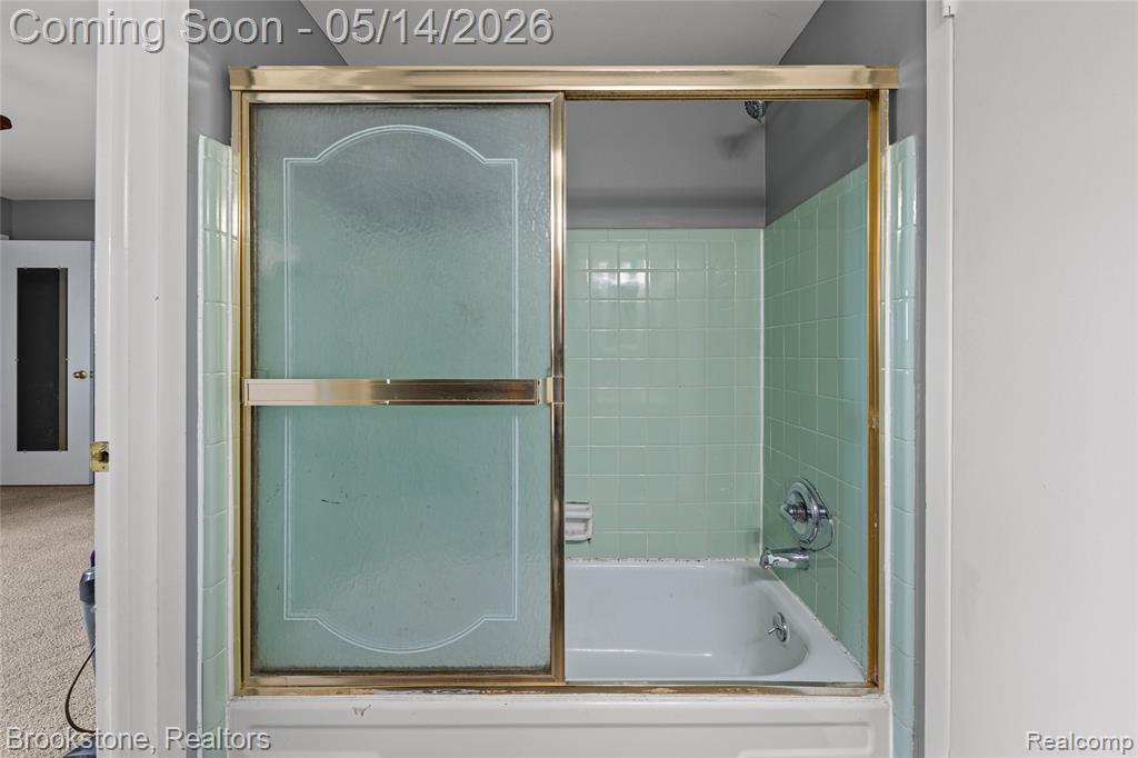 819 Kirts Boulevard, Troy, MI 48084 — Photo 21