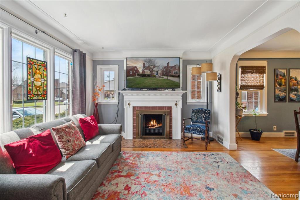 944 NEW YORK Avenue, Lincoln Park, MI 48146 — Photo 5
