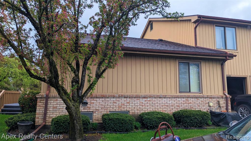 41682 Bedford Drive, Canton, MI 48187 — Photo 2