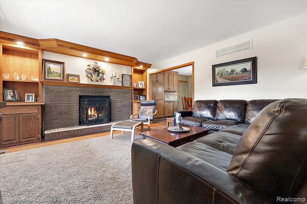 42737 Steepleview Court, Northville, MI 48168 — Photo 12