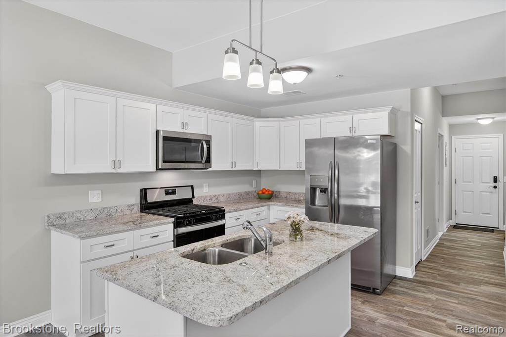 16645 Savor Lane, Clinton Twp, MI 48035 — Photo 10
