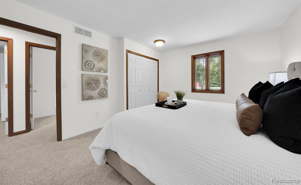 940 W Predmore Road, Oakland, MI — Photo 34
