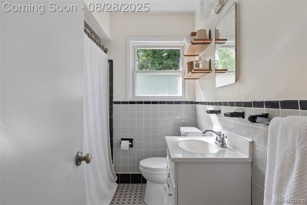 727 S Vermont Avenue, Royal Oak, MI 48067 — Photo 17