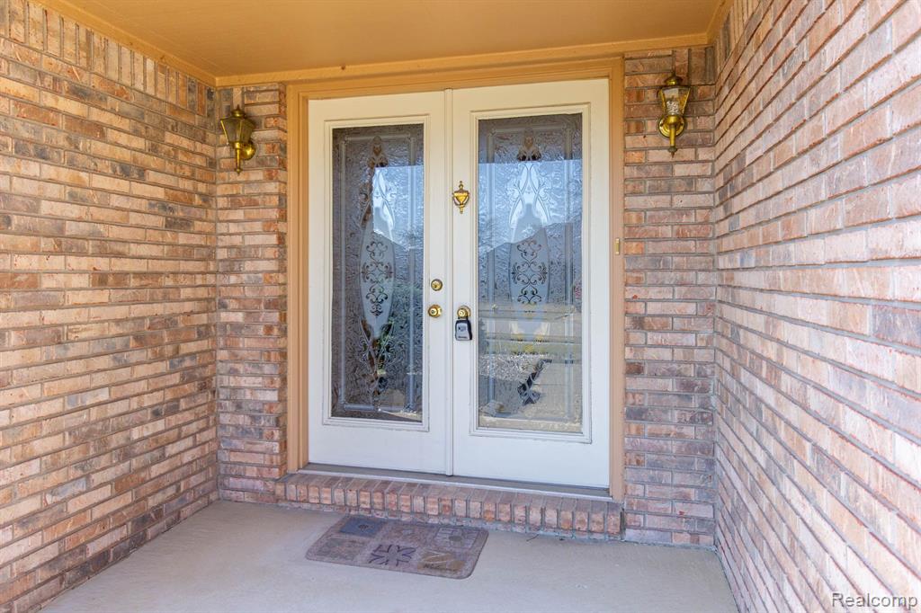 53071 SPRINGHILL MEADOWS Drive, Macomb, MI 48042 — Photo 4