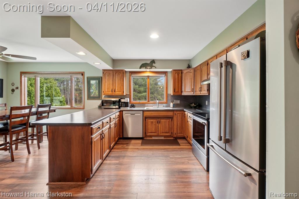 10995 Big Lake Road, Davisburg, MI 48350 — Photo 11