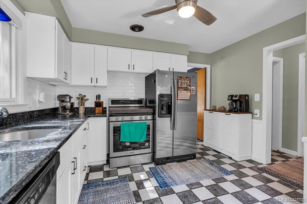 19 Maplefield Road, Pleasant Ridge, MI — Photo 12