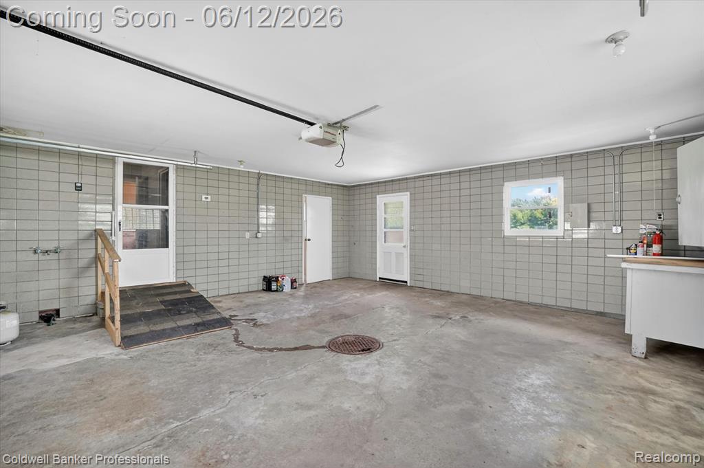 8245 Fenton Road, Grand Blanc, MI 48439 — Photo 42