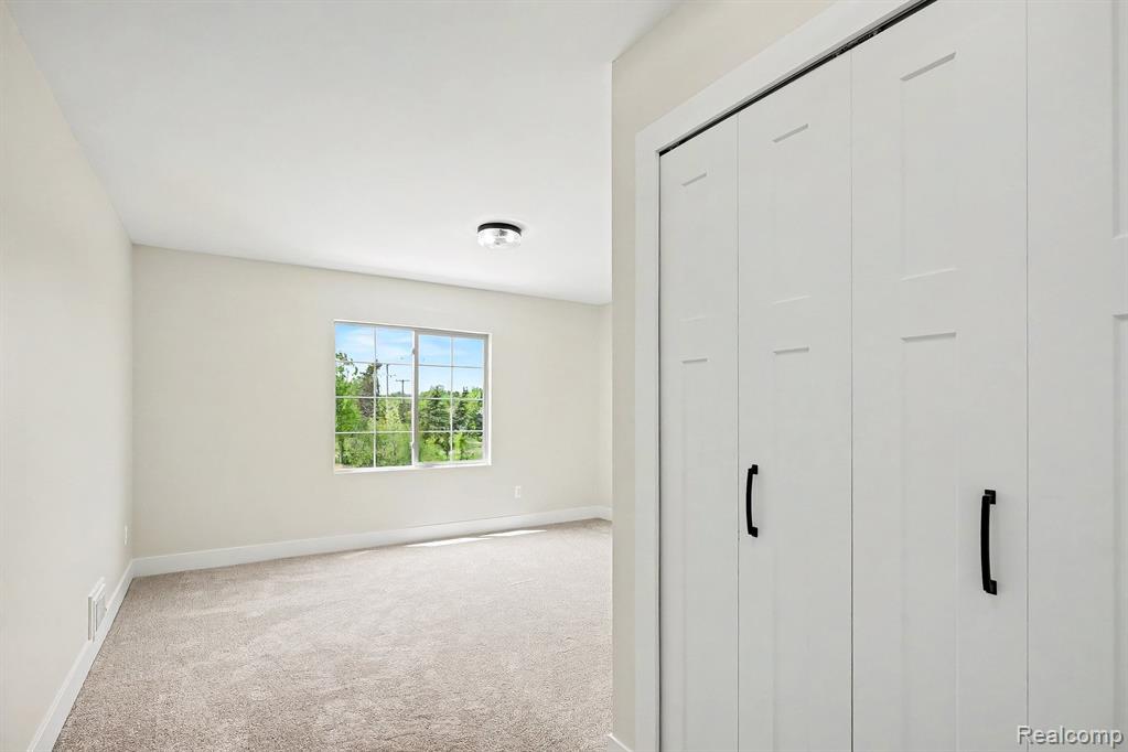 57560 Omo Road, Ray, MI — Photo 27