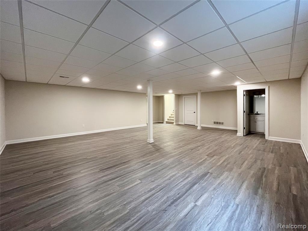 575 Heritage Place, Saint Clair Shores, MI 48080 — Photo 17