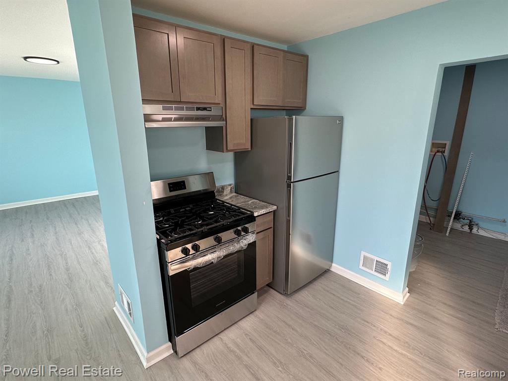 947 S FAIRVIEW Avenue, Pontiac, MI 48340 — Photo 9