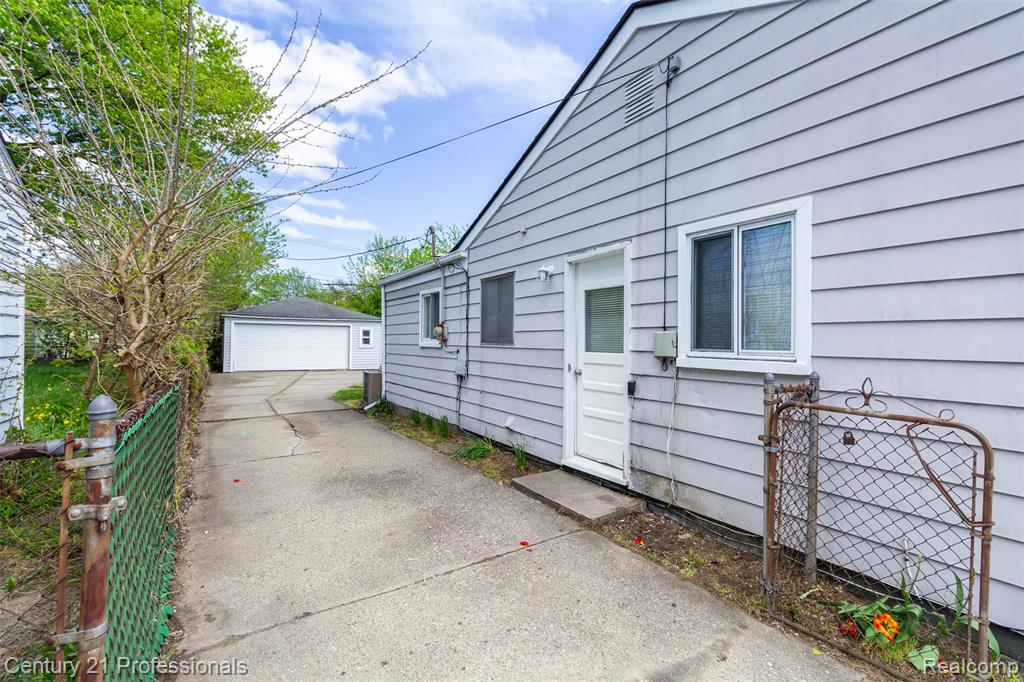 21892 Ehlert Avenue, Warren, MI 48089 — Photo 28