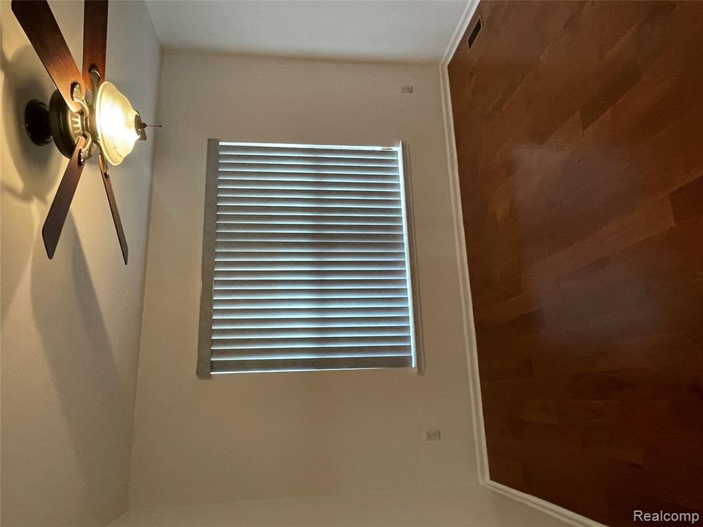 5560 Seabreeze Lane, Sterling Heights, MI 48310 — Photo 12