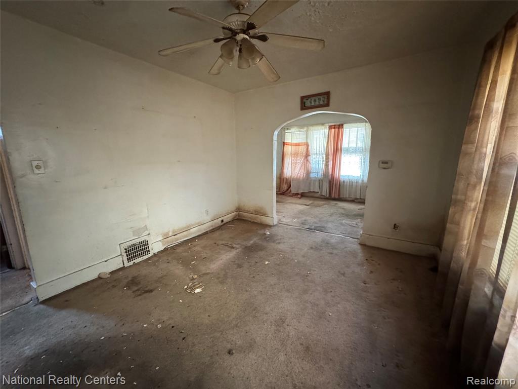 8127 E Hildale Street, Detroit, MI 48234 — Photo 4