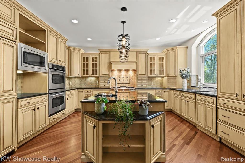 4563 HAVERHILL, Commerce Twp, MI 48382 — Photo 13