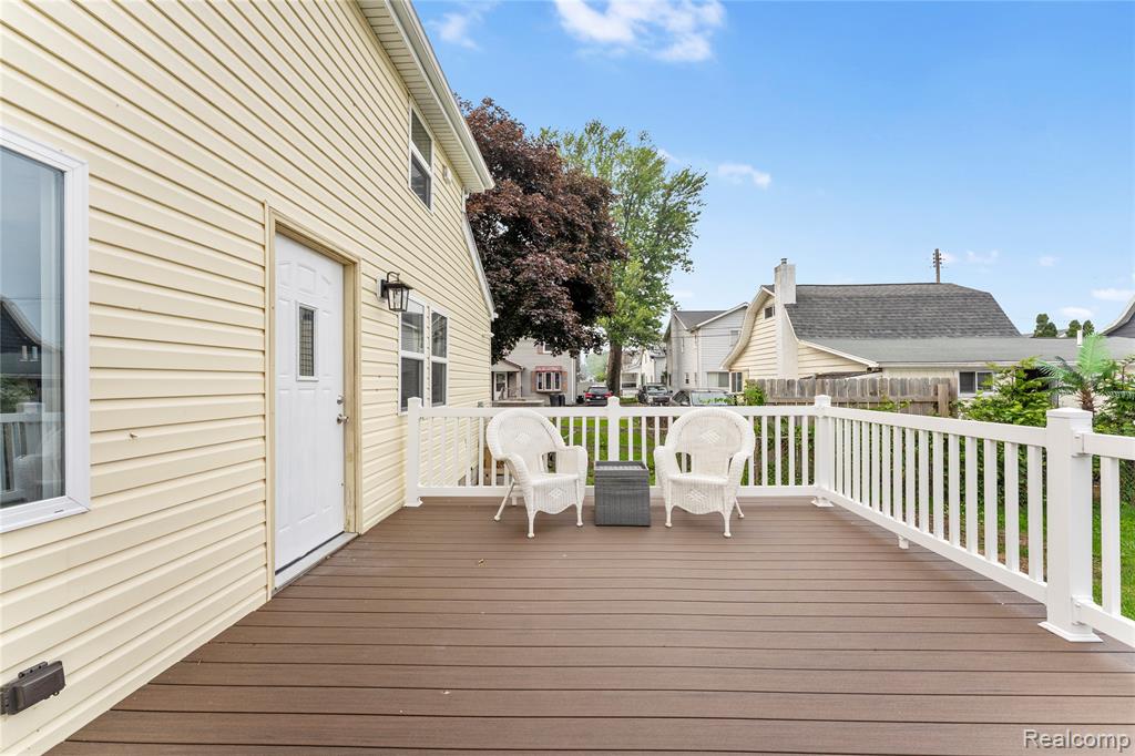 4354 S 5th Street, Luna Pier, MI 48157 — Photo 25