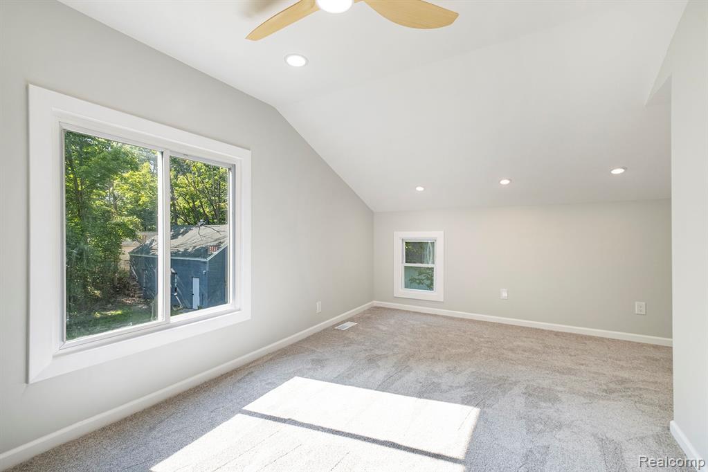 210 Legrande Street, Holly, MI 48442 — Photo 16