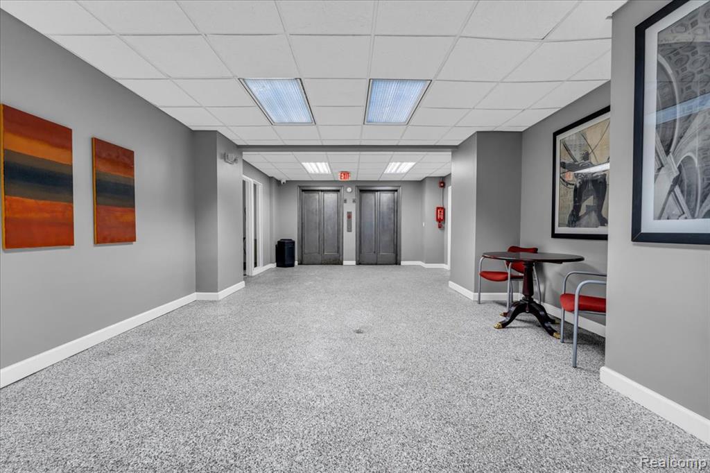 15 E Kirby Street, 929, Detroit, MI 48202 — Photo 28